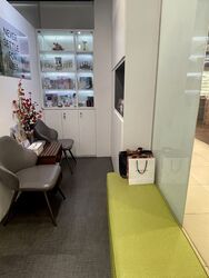 West Coast Plaza (D5), Retail #448918761